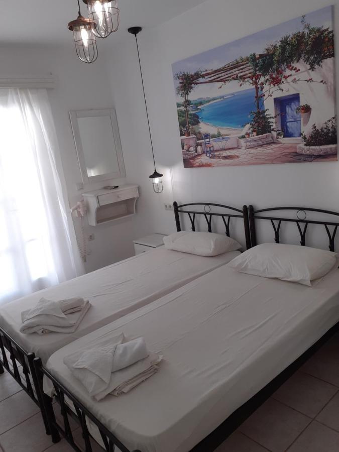 Simos Luxury Apartments Naxos City Exteriör bild