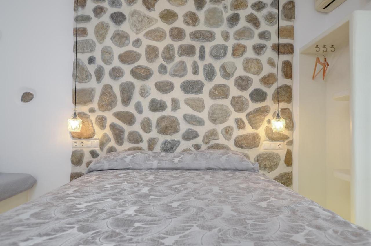 Simos Luxury Apartments Naxos City Exteriör bild