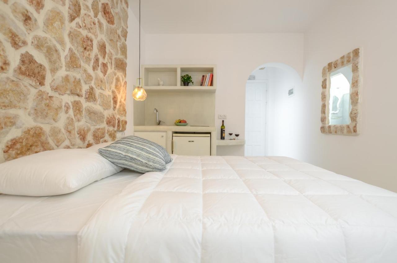 Simos Luxury Apartments Naxos City Exteriör bild