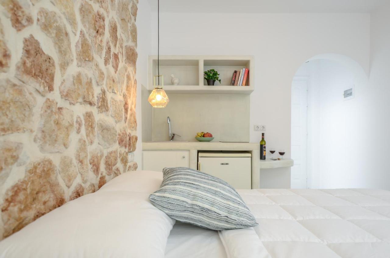 Simos Luxury Apartments Naxos City Exteriör bild