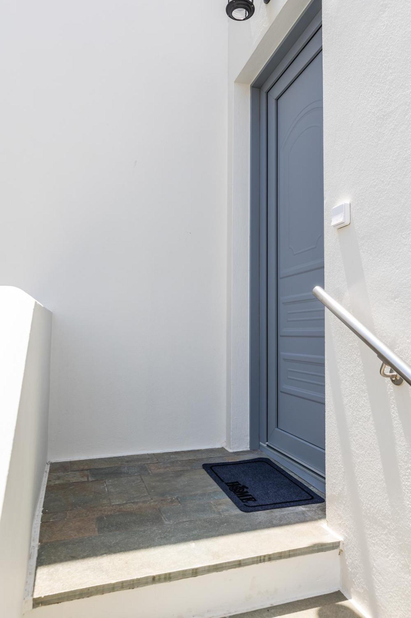 Simos Luxury Apartments Naxos City Exteriör bild