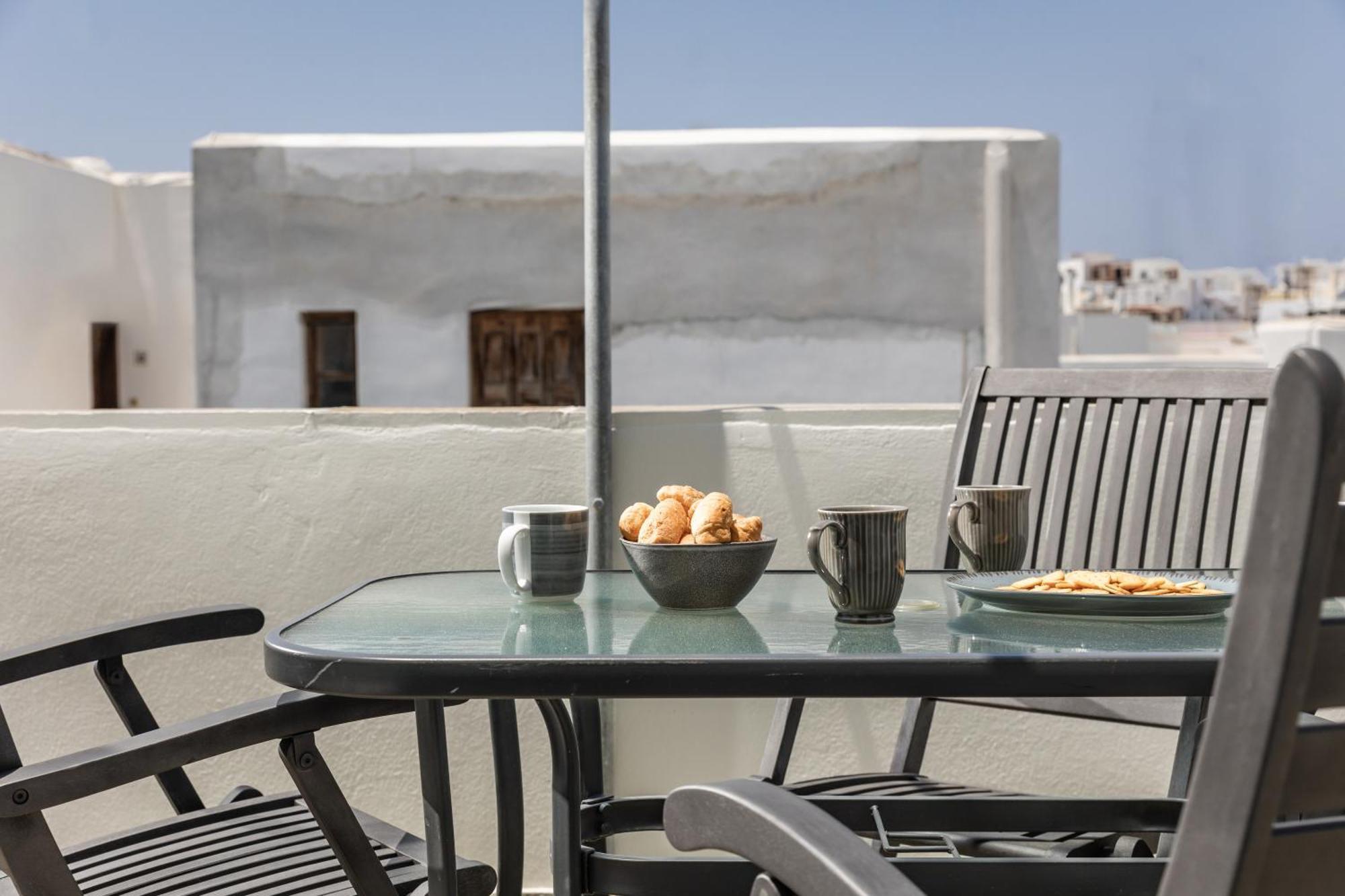 Simos Luxury Apartments Naxos City Exteriör bild
