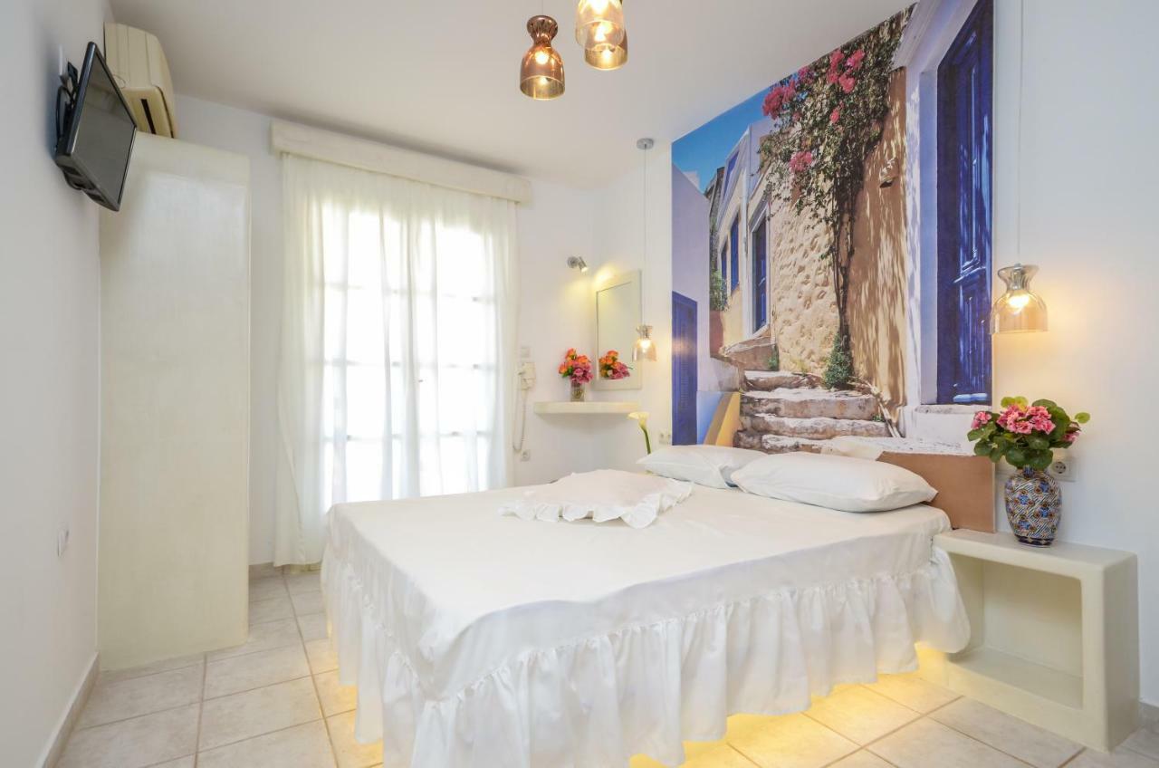 Simos Luxury Apartments Naxos City Exteriör bild