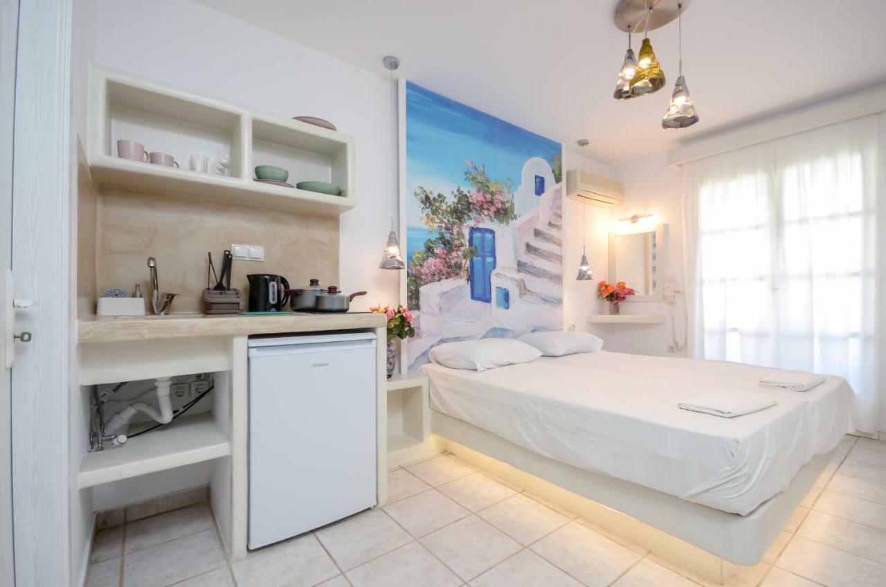 Simos Luxury Apartments Naxos City Exteriör bild