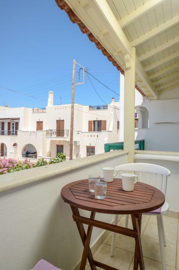 Simos Luxury Apartments Naxos City Exteriör bild